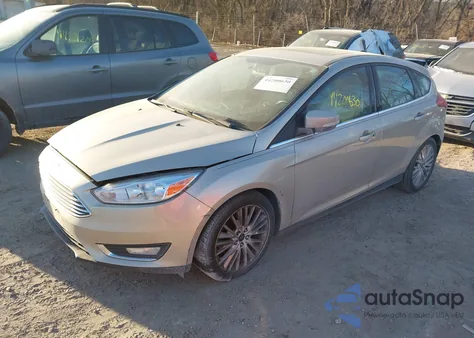 2017 Ford Focus Titanium z USA, uszkodzony, nr VIN 1FADP3N22HL252244
